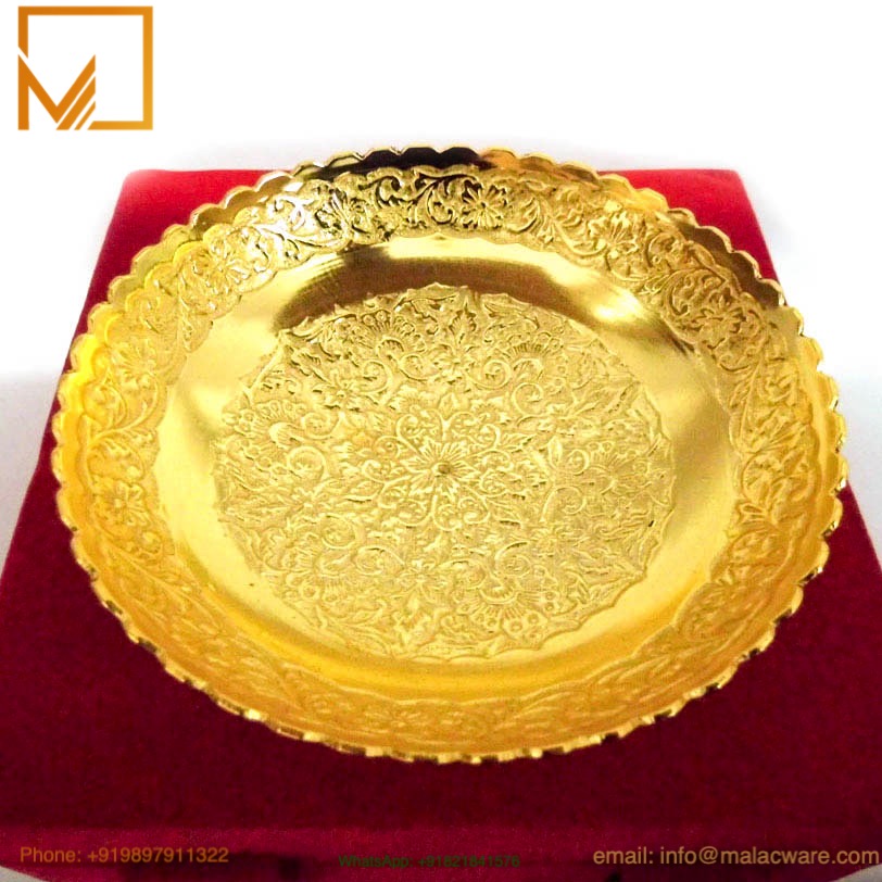 15 cm Decorative Wedding Gift-Golden Handmade Engraved Brass Tray 3 15 cm Decorative Wedding Gift-Golden Handmade Engraved Brass Tray - Image 3