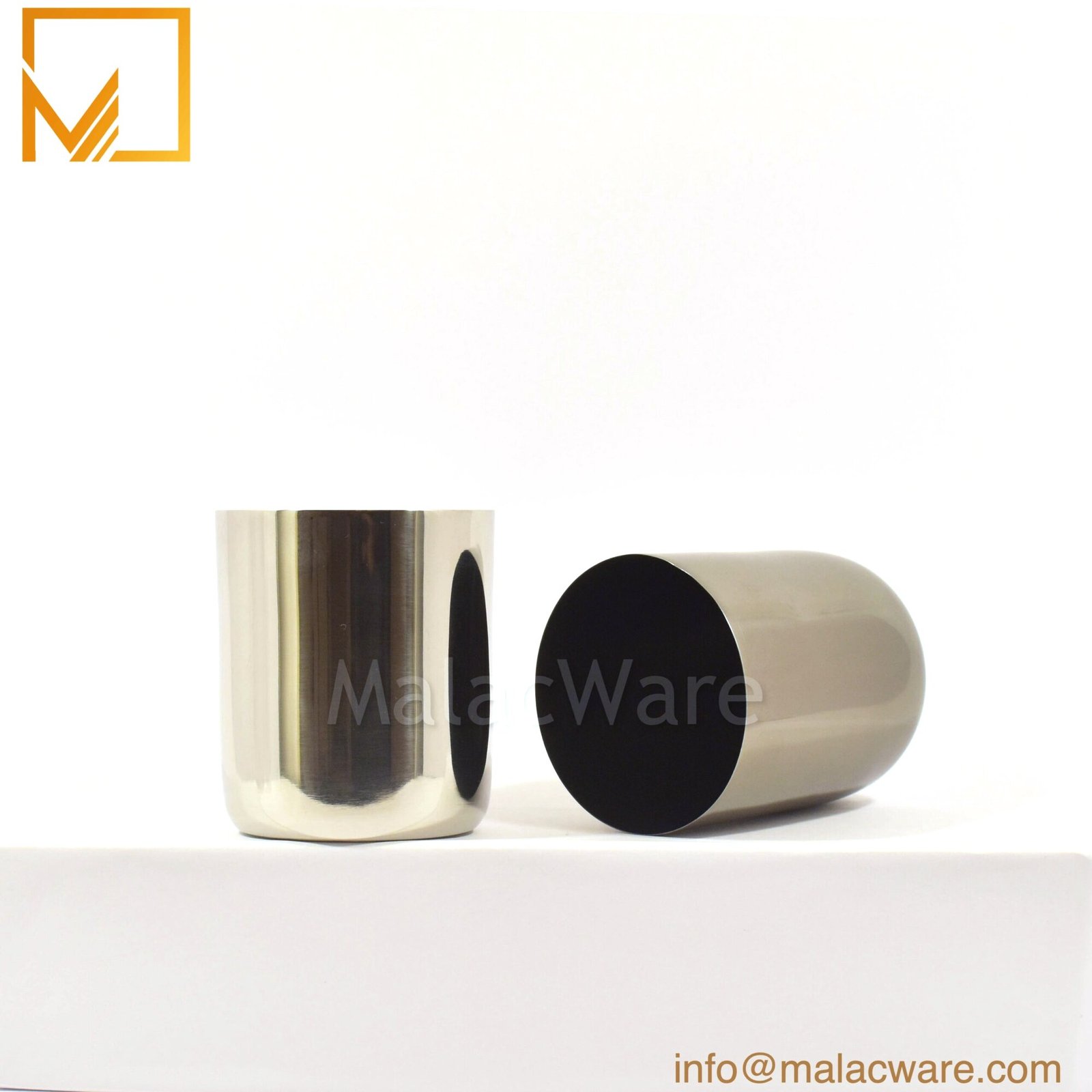 Matte Black Round Base Candle Jar for 260 g Wax (9.2 oz) 3 M150034-BK-MT matte black round base candle jar for 260 g wax, 7 x 8.3 cm, view 3