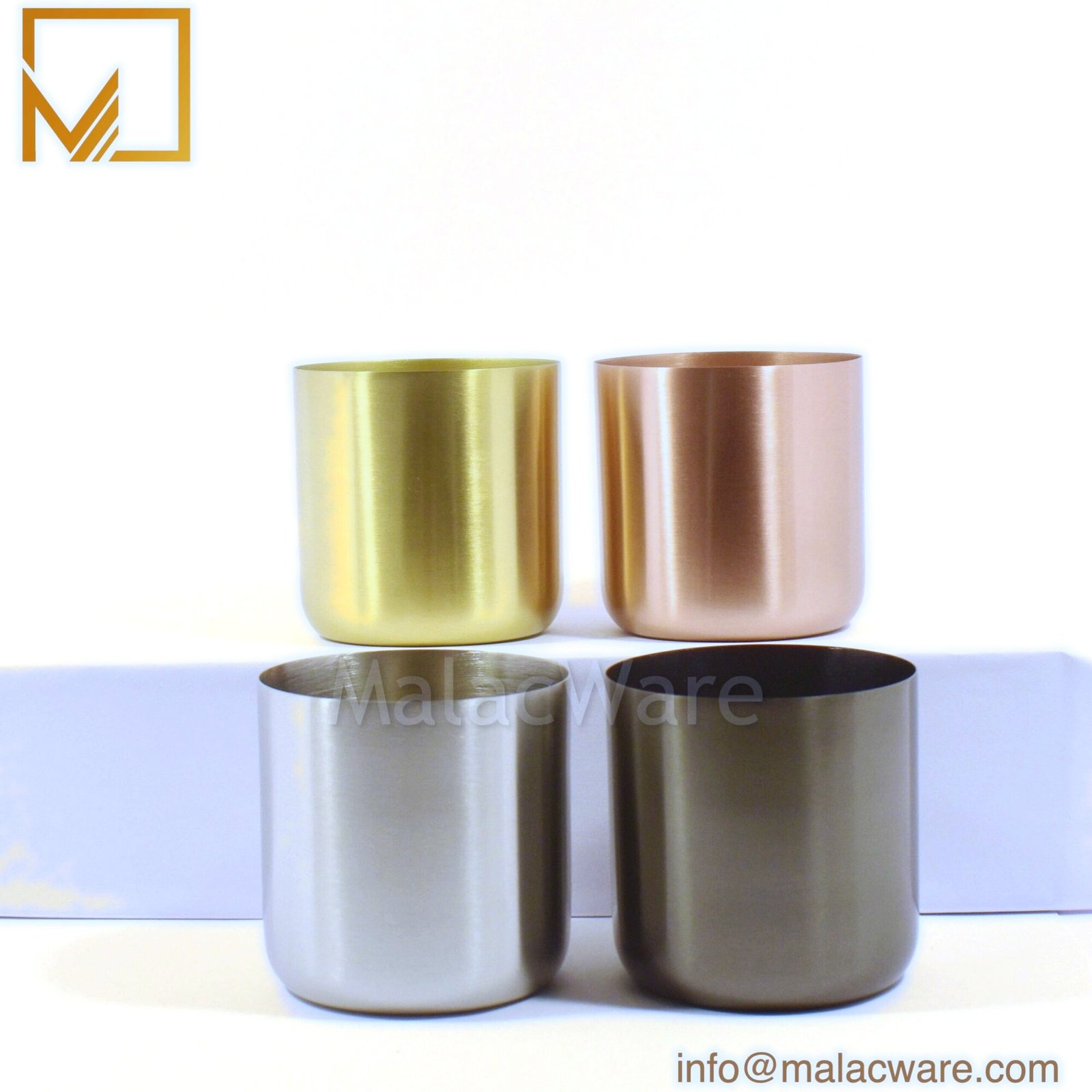 Matte Stainless Steel Candle Jar with Squircle Base for 300 g Wax (10.6 oz) 4 Squircle base candle jars in gold, rose gold, silver and black